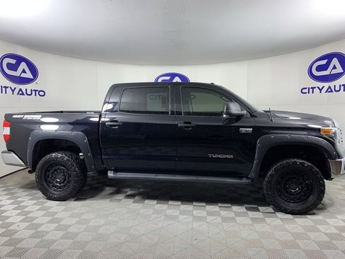 Used 2019 Toyota Tundra SR5 w/ SR5 Upgrade Package image 2