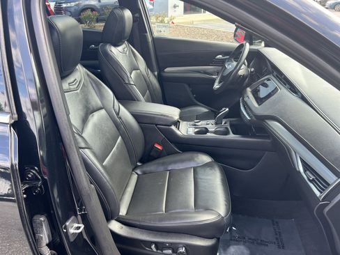 Used 2023 Cadillac XT4 Premium Luxury w/ Technology Package AWD/4WD image 26