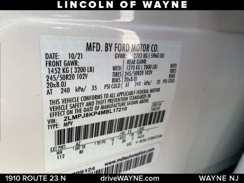 Certified 2021 Lincoln Nautilus Reserve image 29