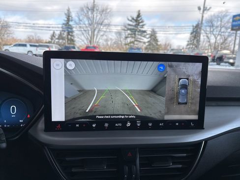 Used 2024 Ford Escape Platinum image 21