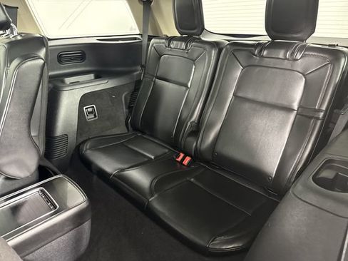 Used 2021 Lincoln Aviator Reserve w/ Equipment Group 201A AWD/4WD image 24