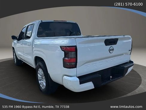 Used 2022 Nissan Frontier SV RWD image 4