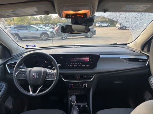 Used 2025 Buick Encore GX Preferred image 31