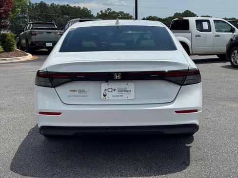 Used 2025 Honda Accord LX image 4