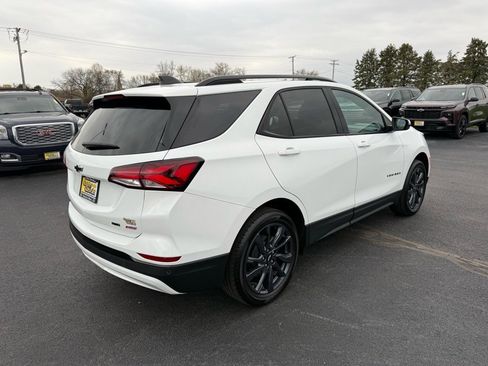 Used 2024 Chevrolet Equinox RS w/ RS Leather Package image 5