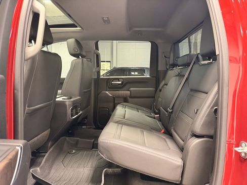 Used 2023 GMC Sierra 3500 Denali image 20
