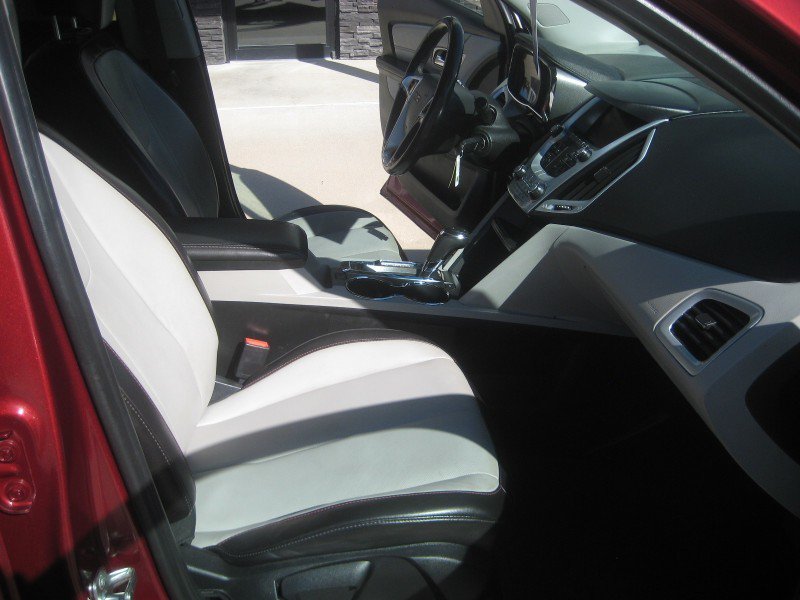 Used 2017 GMC Terrain SLT AWD/4WD image 11