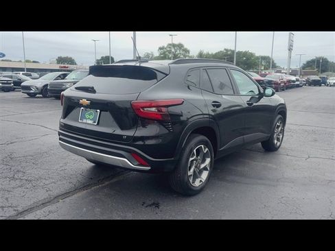 Certified 2024 Chevrolet Trax LT w/ Driver Confidence Package FWD image 8