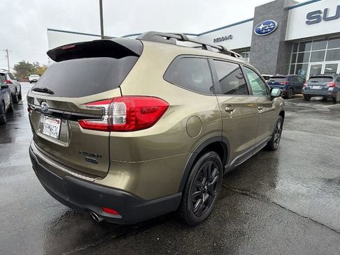 Used 2025 Subaru Ascent Onyx Edition image 4
