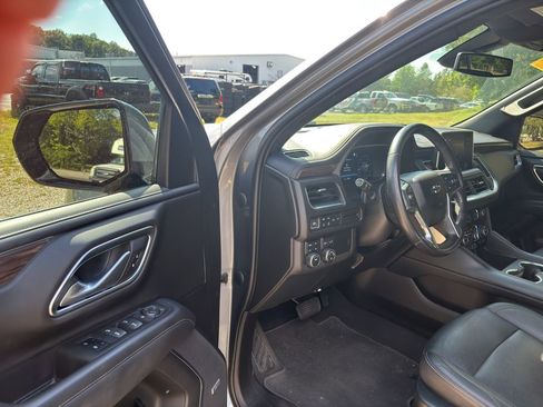 Used 2022 Chevrolet Tahoe Z71 AWD/4WD image 18