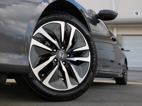 Used 2020 Honda Accord Touring image 37