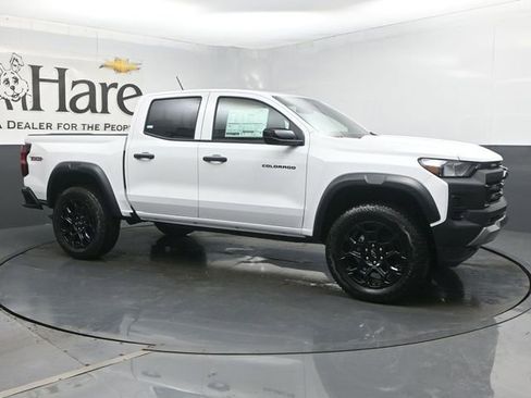 New 2026 Chevrolet Colorado Trail Boss AWD/4WD image 6