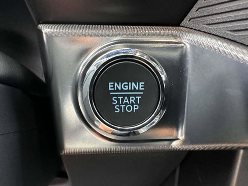 New 2025 Ford F150 Lariat w/ Equipment Group 502A High image 31