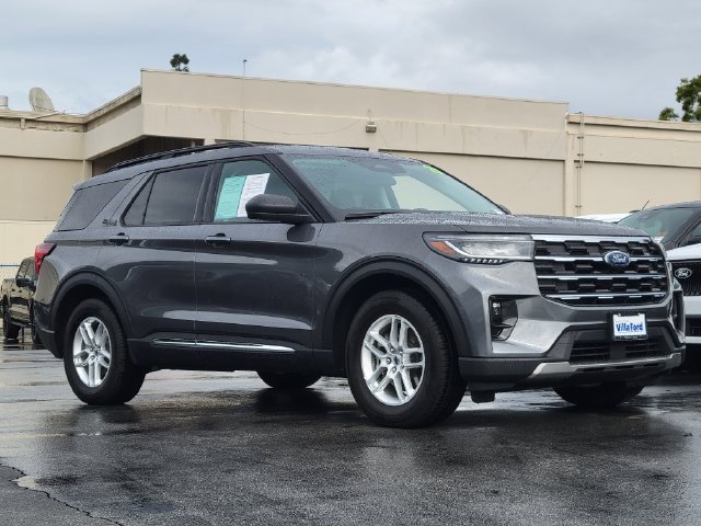 Used 2025 Ford Explorer Active w/ Active Comfort Package RWD image 31