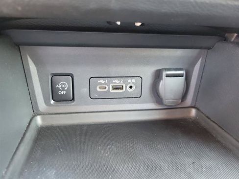 Used 2024 Nissan Sentra SV FWD image 14