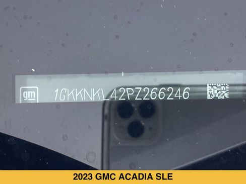 Certified 2023 GMC Acadia SLE w/ Driver Convenience Package FWD image 15