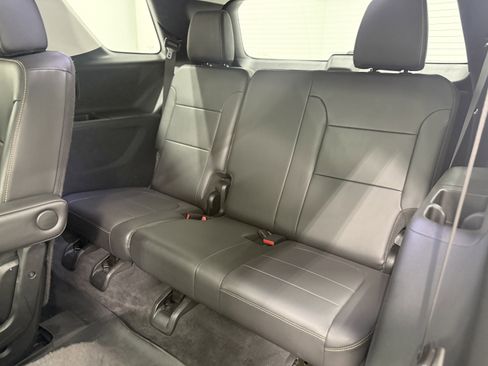 Used 2020 Chevrolet Traverse Premier w/ Redline Edition image 28