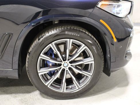 Used 2022 BMW X5 xDrive40i w/ M Sport Package AWD/4WD image 38