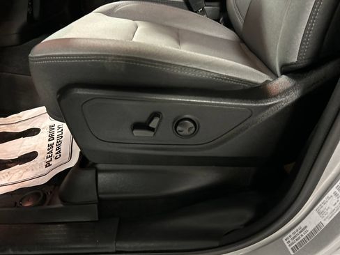 Used 2022 RAM 1500 Big Horn AWD/4WD image 13