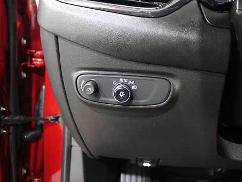 Used 2022 Chevrolet Equinox RS AWD/4WD image 9