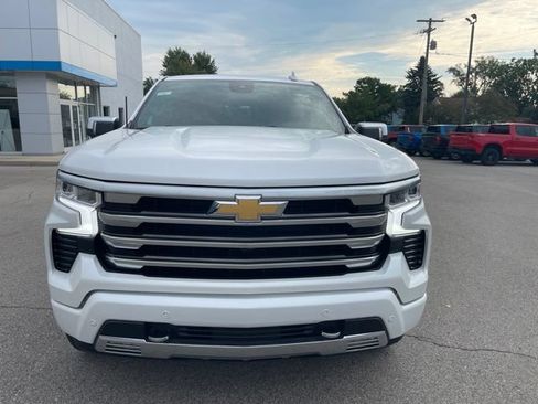 Used 2024 Chevrolet Silverado 1500 High Country AWD/4WD image 11