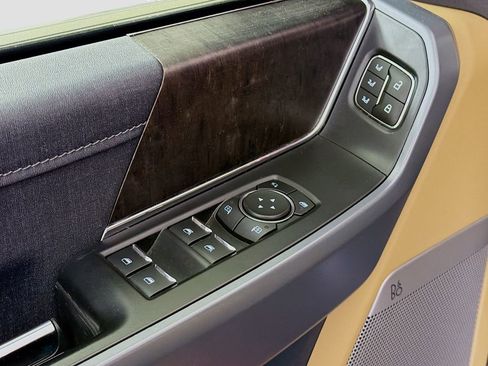 Used 2022 Ford F150 Lariat w/ Max Trailer Tow Package image 21