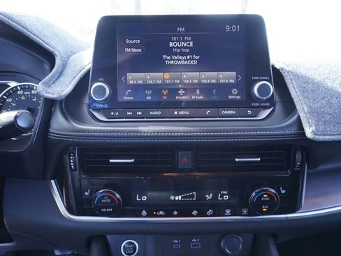 Certified 2022 Nissan Rogue SV w/ SV Premium Package FWD image 20
