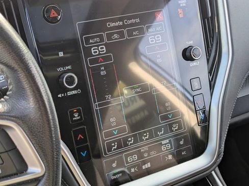 Used 2021 Subaru Outback Premium image 21