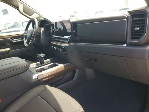 Used 2025 Chevrolet Silverado 1500 LT Trail Boss image 17