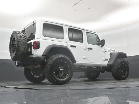Used 2018 Jeep Wrangler Unlimited Rubicon w/ Steel Bumper Group AWD/4WD image 49