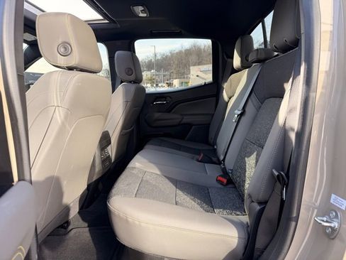 Used 2024 Chevrolet Colorado ZR2 image 10