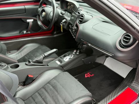 Used 2015 Alfa Romeo 4C Launch Edition w/ Convenience Group image 21