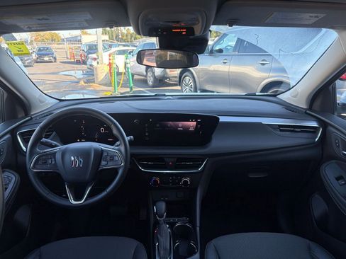 Used 2025 Buick Encore GX Preferred image 32
