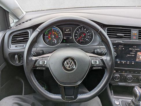 Used 2019 Volkswagen e-Golf SE w/ Driver Assistance Package image 9