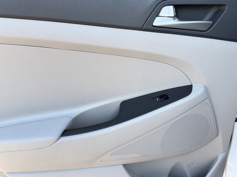 Certified 2020 Hyundai Tucson Value w/ Cargo Package image 9