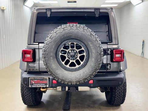 Used 2022 Jeep Wrangler Unlimited Rubicon w/ Xtreme Recon 35" Tire Package AWD/4WD image 6