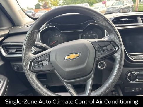 Used 2023 Chevrolet TrailBlazer LT w/ Convenience Package FWD image 18