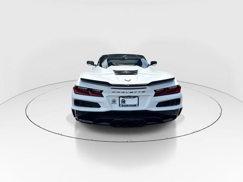 Used 2024 Chevrolet Corvette Z06 RWD image 7