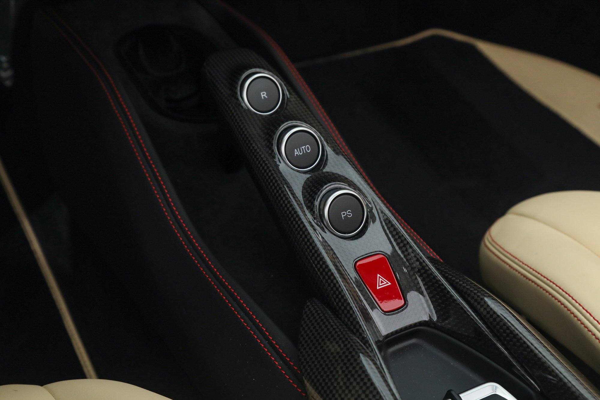 Certified 2022 Ferrari F8 Tributo RWD image 29