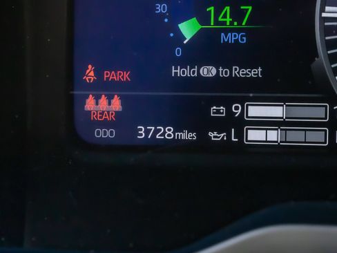Used 2025 Toyota Tundra Platinum AWD/4WD image 21