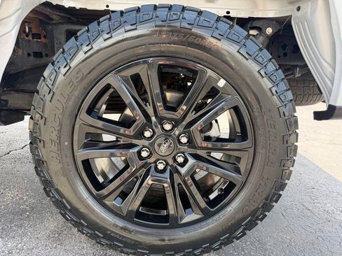 Used 2025 Ford F150 Platinum w/ FX4 Off-Road Package AWD/4WD image 10