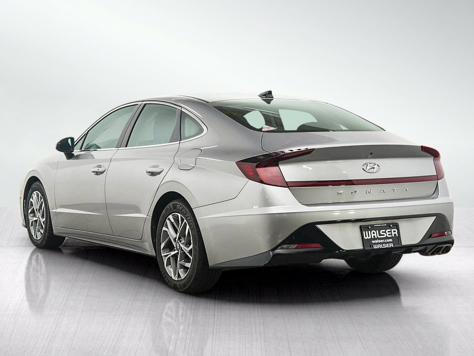 Used 2022 Hyundai Sonata SEL FWD image 3
