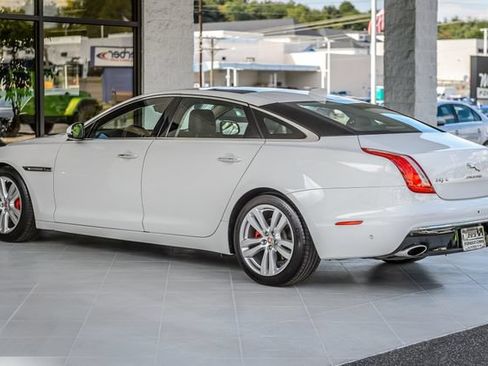 Used 2019 Jaguar XJ L Portfolio RWD image 7