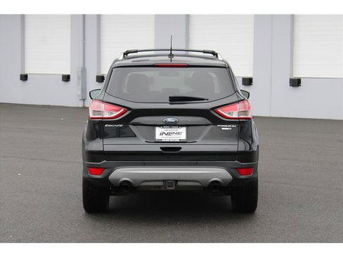 Used 2013 Ford Escape Titanium w/ Parking Technology Pkg image 3