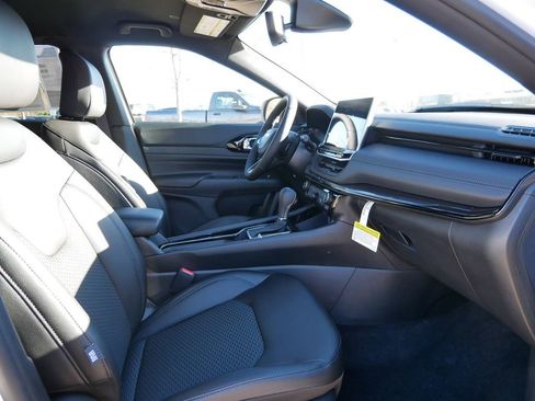 New 2026 Jeep Compass Latitude AWD/4WD image 21