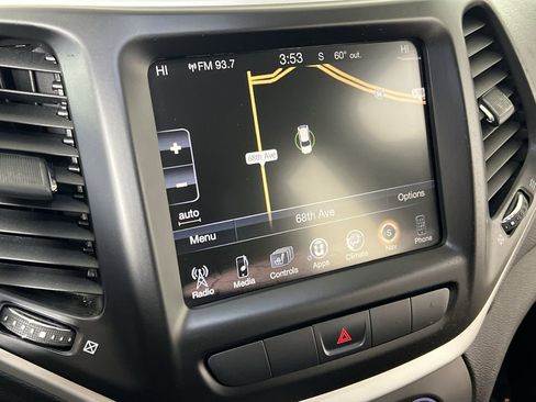 Used 2015 Jeep Cherokee Trailhawk w/ Comfort/Convenience Group image 15