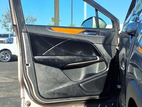 Used 2018 Lincoln MKC Reserve w/ Lincoln MKC Climate Package image 20