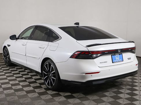 Used 2023 Honda Accord Touring image 11