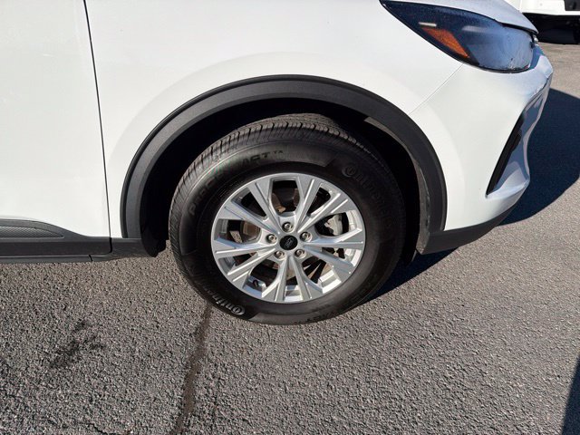 Used 2023 Ford Escape Active AWD/4WD image 16