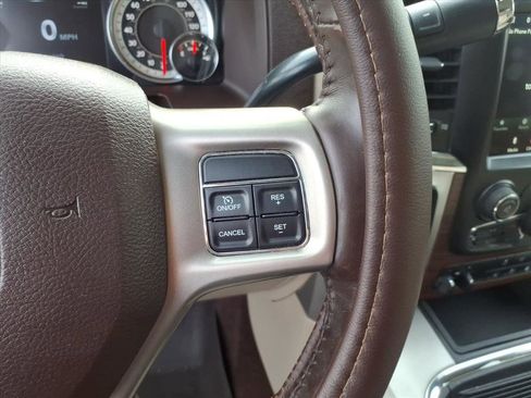 Used 2018 RAM 2500 Laramie image 30